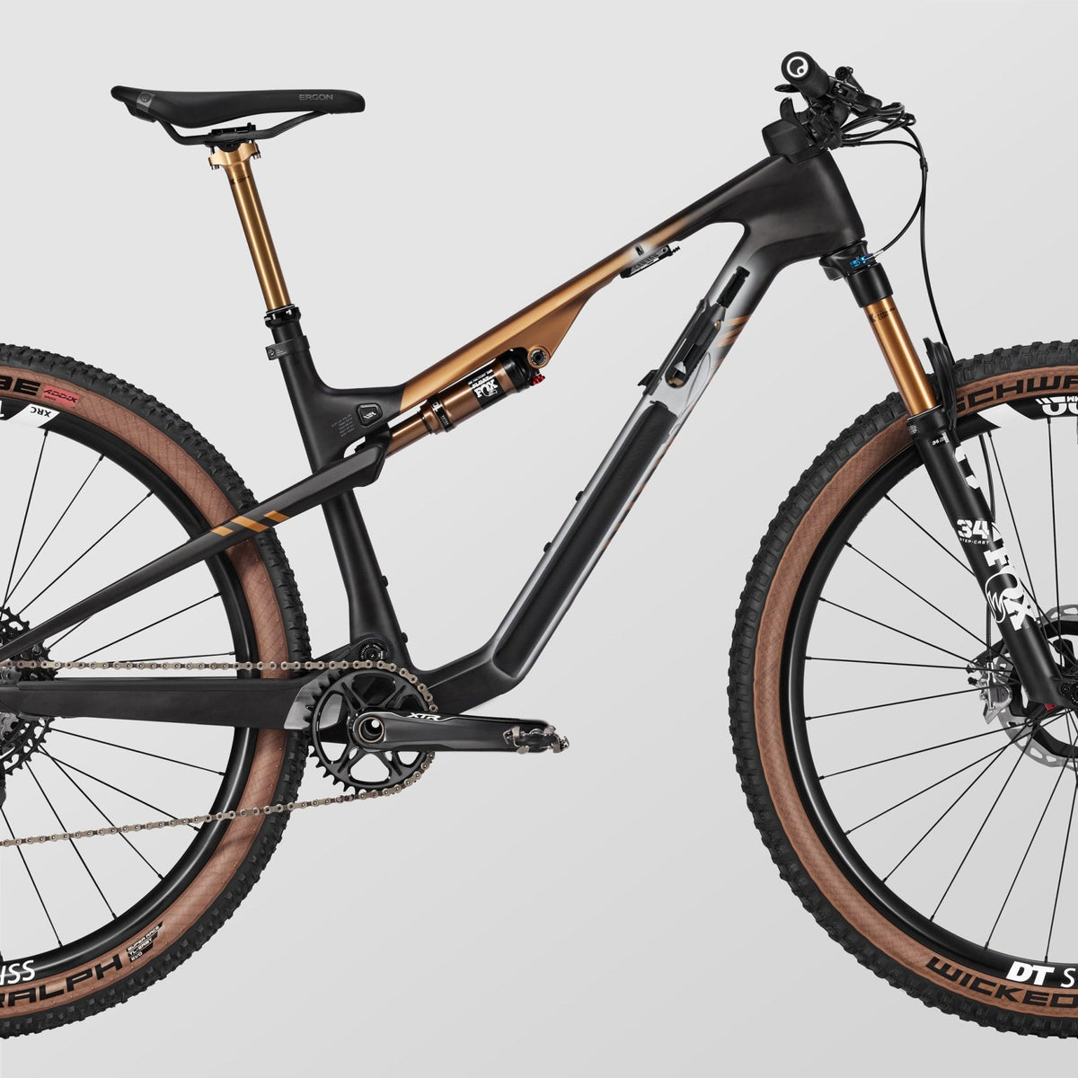 Lux Trail CFR – Outlet