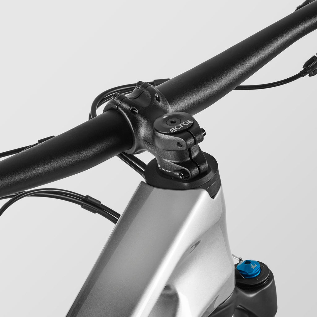 Lux Trail CF 6 – Outlet