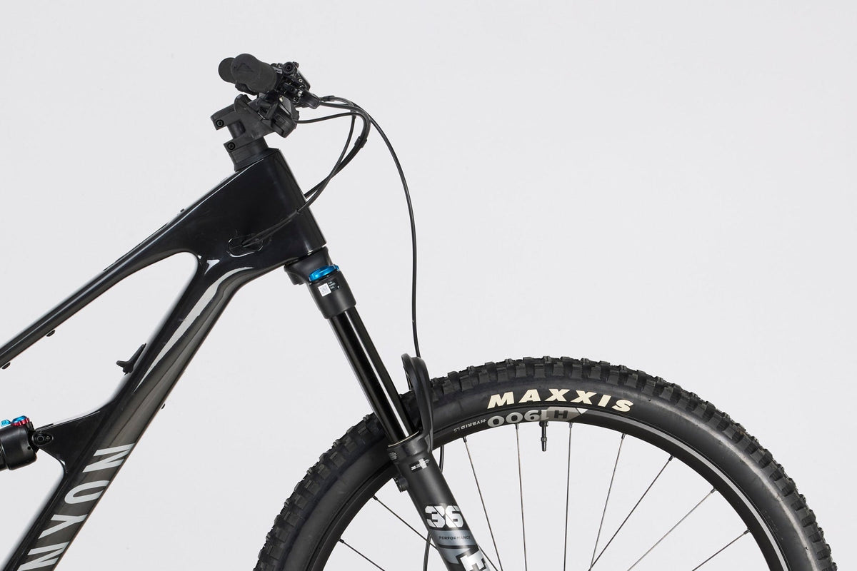 Spectral:ONfly CF 9 – Outlet