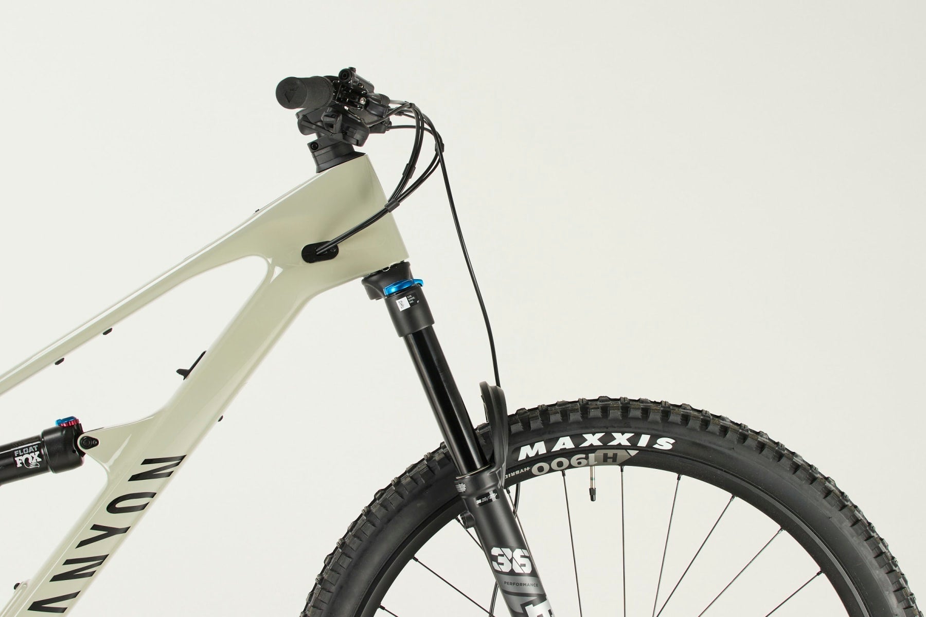 Spectral:ONfly CF 9 – Outlet