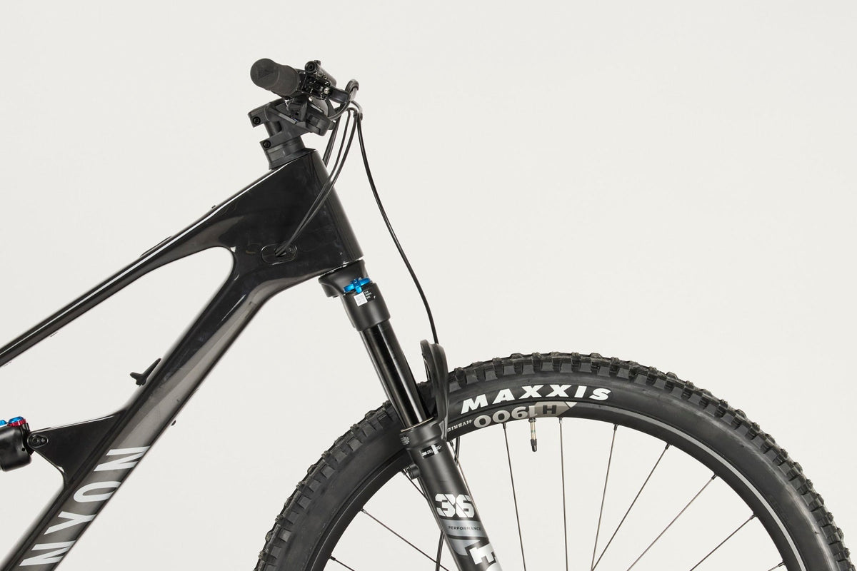 Spectral:ONfly CF 9 – Outlet