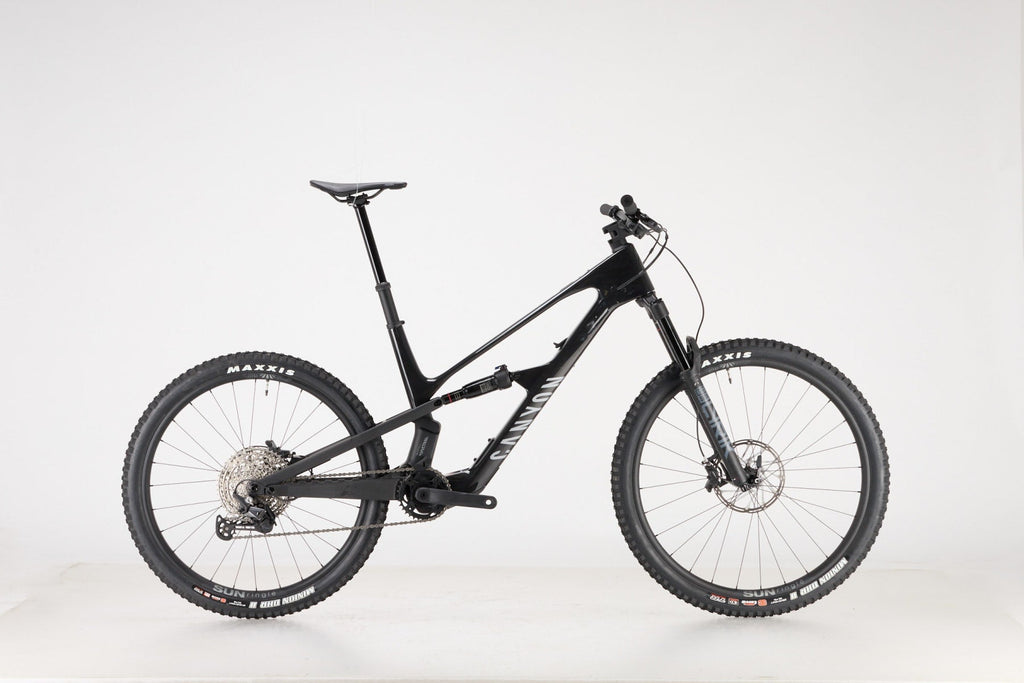 Spectral:ONfly CF 8 – Outlet