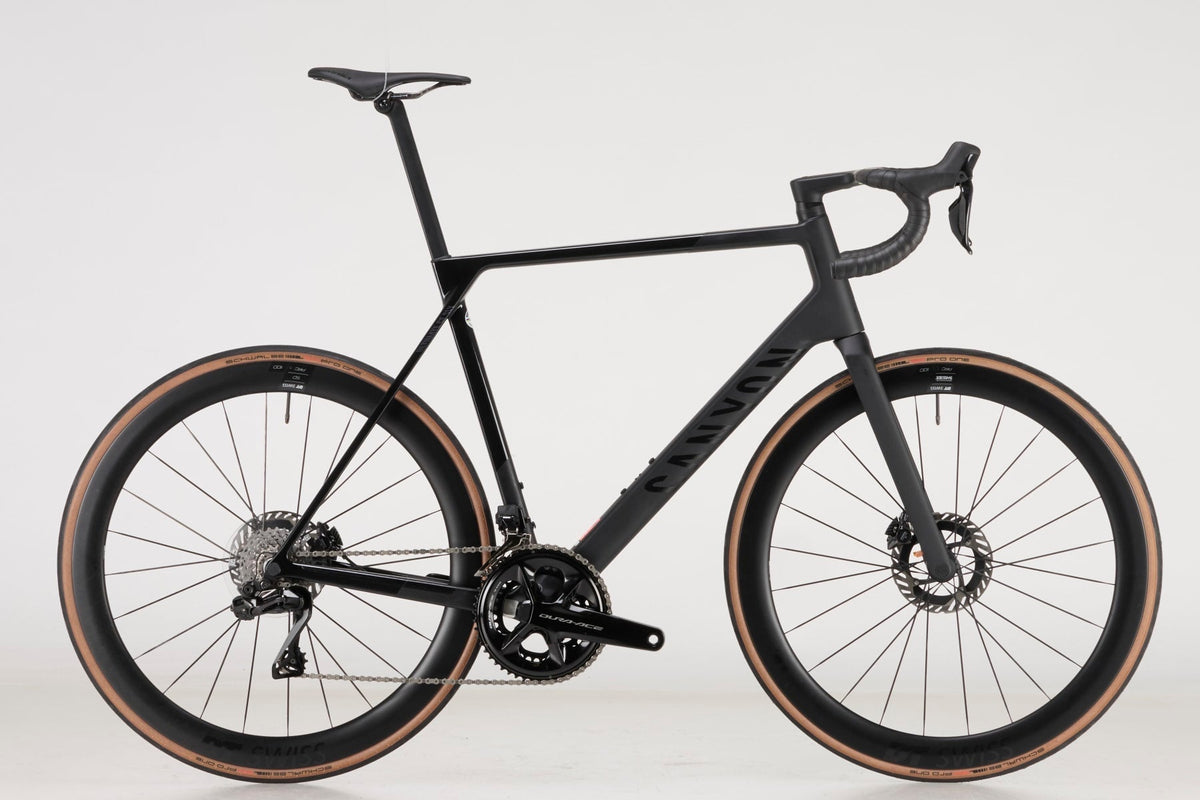 Ultimate CF SLX 9 Di2 – Outlet