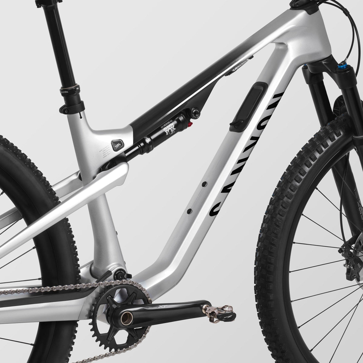Lux Trail CF 8 – Outlet